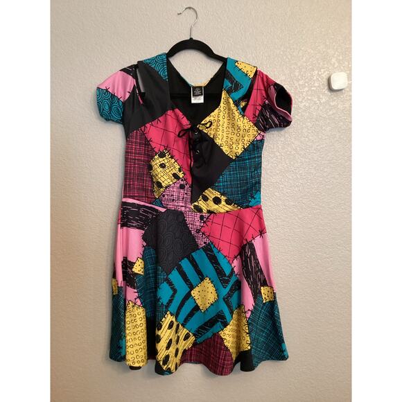 NWOT Disney Nightmare Before Christmas Sally Patch Lace Up Cold Shoulder Dress L - Picture 1 of 5